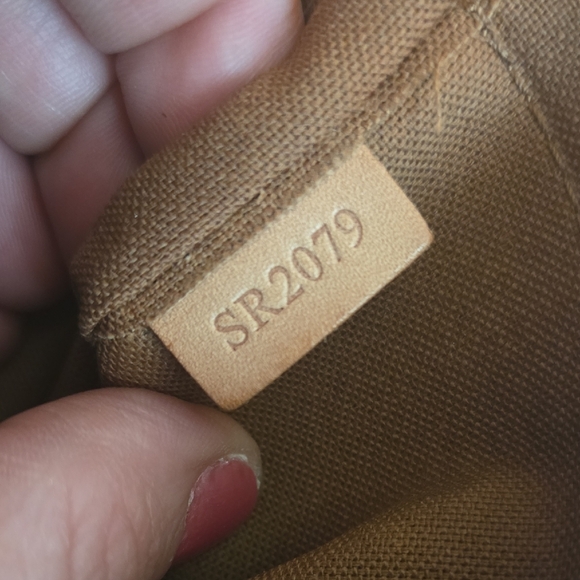 Louis Vuitton Palermo PM Shoulder Bag - Picture 13 of 13